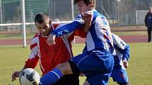 Blatná (v červeném) se s vedoucími Strakonicemi B rozešla doma smírně 1:1.