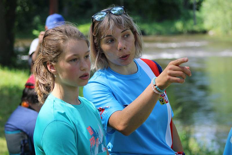 Veronika Vojtová byla jednou z ambasadorek ČT žáků ve vodním slalomu ve Strakonicích.