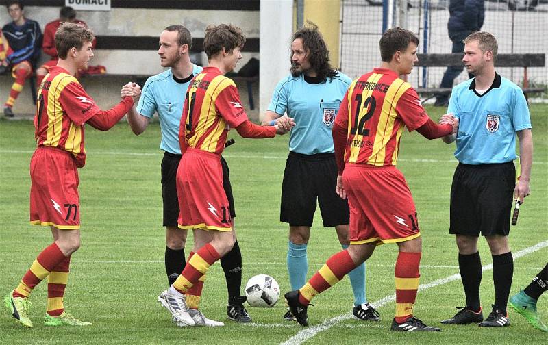 Starší dorost Junioru porazil Sedlčany 3:0.