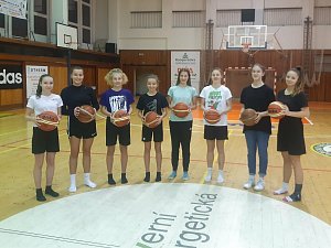 Soustředění regionálního výběru U14 se zúčastnilo i osm basketbalistek BK Strakonice.