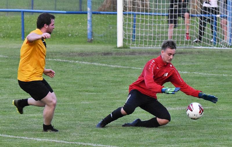 Přípravný fotbal: Junior Strakonice - Vacov 6:1.