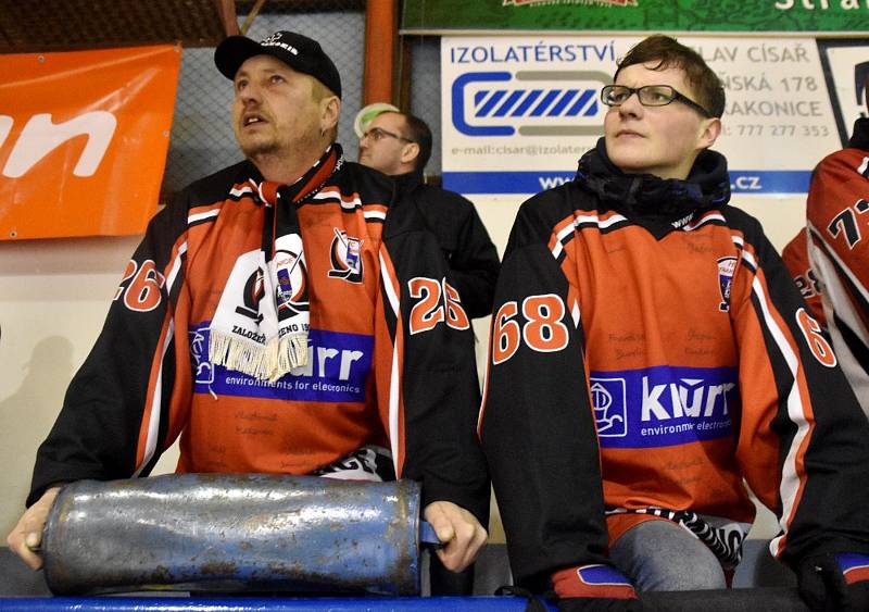 V I. kole play off podlehly Strakonice týmu Milevska 6:7.