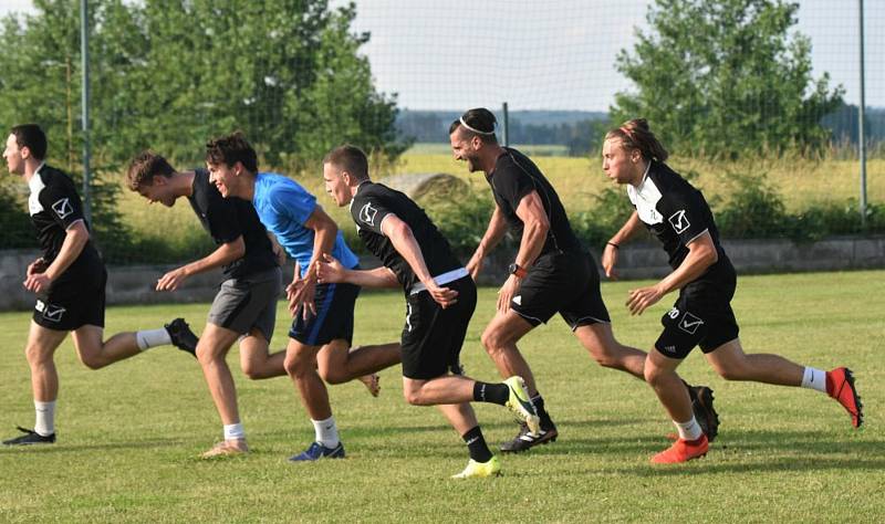 Fotbalisté Oseka již začali přípravu na novou sezonu v krajském přeboru.