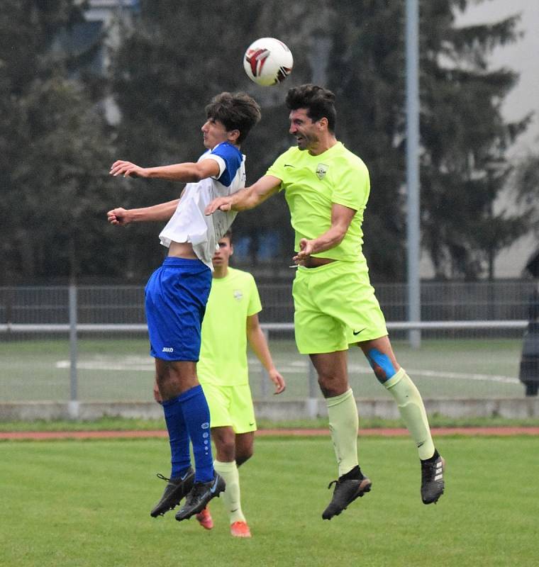 Fotbalový KP: Junior Strakonice - TJ Osek 1:1 (0:0).