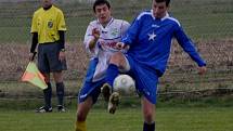 Osek (v bílém) se doma rozešel s Vodňany smírně 1:1.