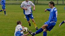 Osek (v bílém) se doma rozešel s Vodňany smírně 1:1.