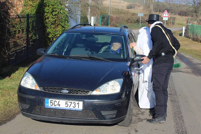 Dunovice zažily v sobotu 8. února masopustní průvod.