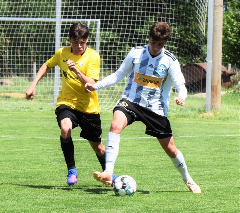 Fotbalová I.B třída: Sousedovice - Lhenice 1:2 (1:1).