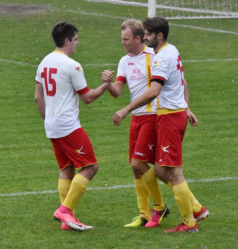 Fotbalisté Junioru Strakonice doma v derby porazili Prachatice 2:0.