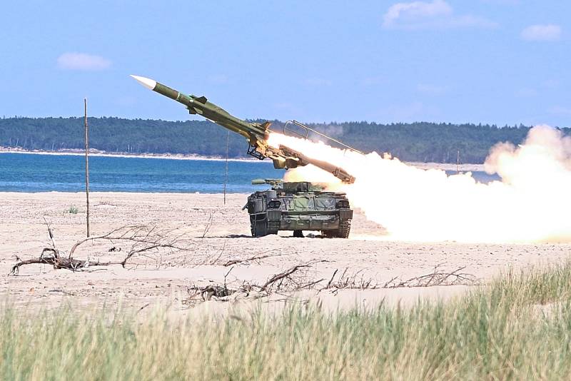 Vyvrcholením výcviku vojáků bývají bojové střelby z protiletadlového systému 2K12 KUB. Poslední střelby proběhly v roce 2019 v Polsku.