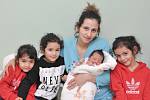 Naomi Lacková ze Zadních Zborovic. Naomi se narodila 23. 1. 2020 v 7.30 hodin a její porodní váha byla 3 150 gramů. Na holčičku doma čekaly sestřičky Marie (5), Ráchel (4) a Šarlota (3).