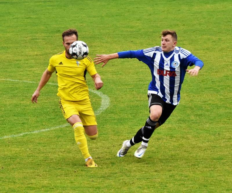 Fotbalová I.A třída: Blatná - Čkyně 2:1 (2:0).