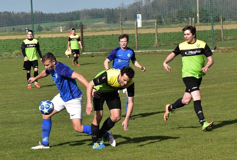 Fotbalový krajský přebor: Osek - Lom u Tábora 1:1.