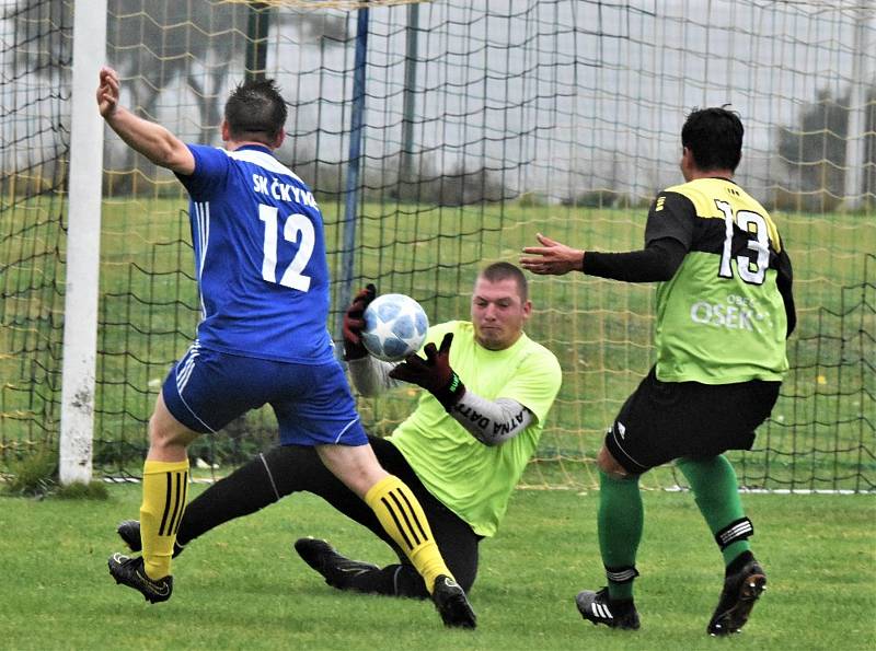 Fotbalová I.B třída: Osek - Čkyně 3:4.