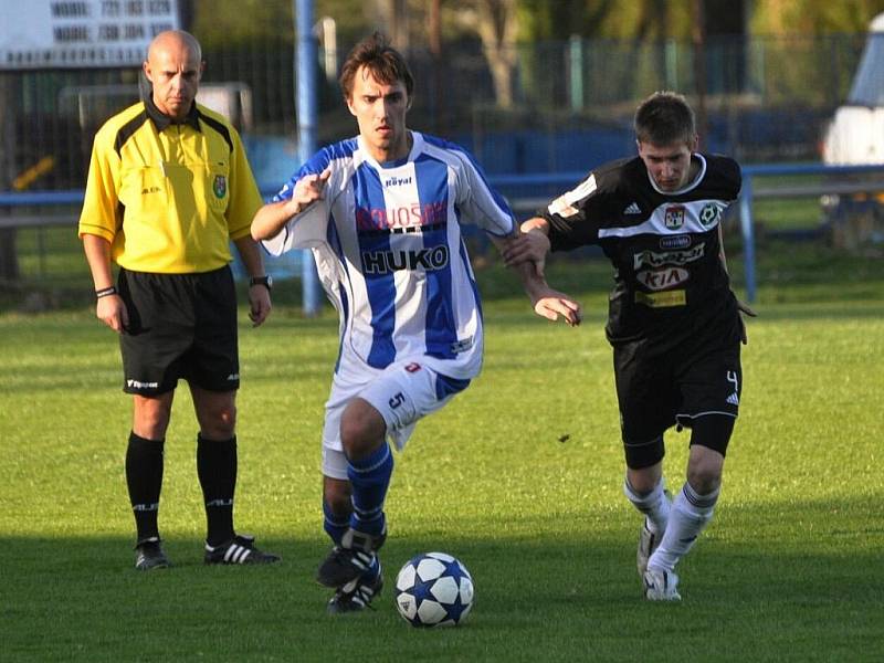 Strakoničtí porazili béčko 1. FK Příbram 2:1.