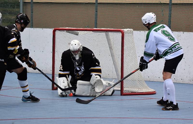 Přípravný hokejbal: TJ Blatná Datels - HBC Prachatice 7:6.