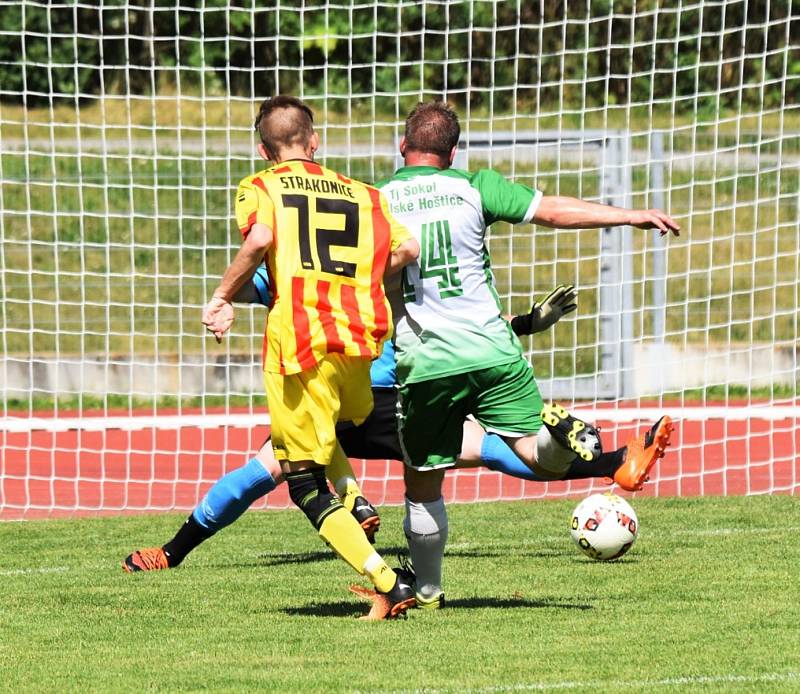 Fotbalová I.B třída: Junior Strakonice B - Střelské Hoštice 2:0 (1:0).