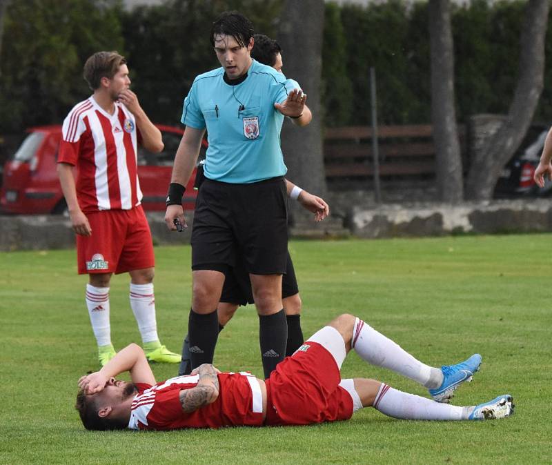 Fotbalový přebor kraje: Olešník - Blatná 4:1.