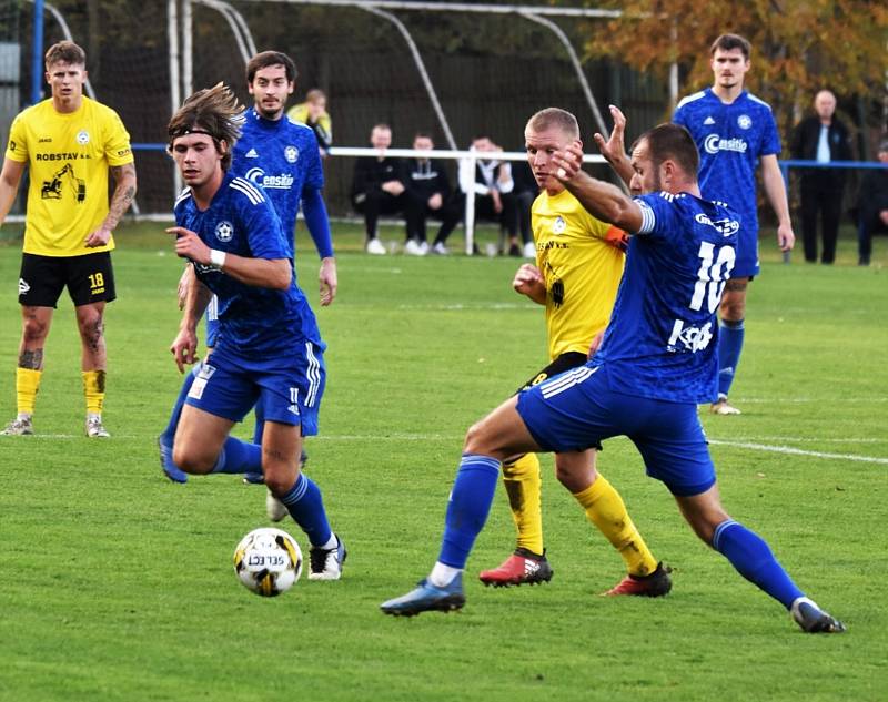 Fotbalová divize: Otava Katovice - Viktoria Mariánské Lázně 5:1 (1:0).