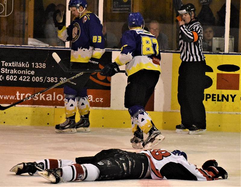 HC Strakonice - Loko Veselí nad Lužnicí 8:4.