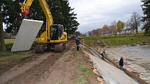 Nová vodní nádrž bude v Drahonicích hotová již koncem listopadu.