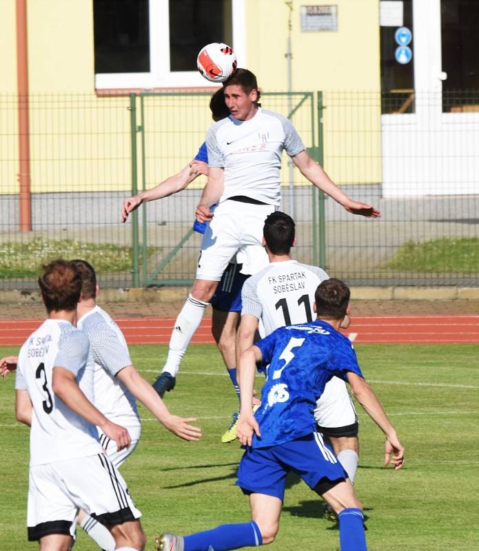 Fotbalová divize: Soběslav - Katovice 3:0 (2:0). Foto: Jan Škrle