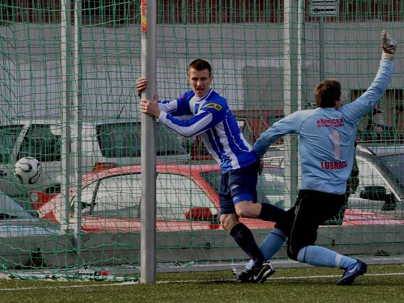 Fotbalisté Strakonic v Domažlicích celý zápas vedli, nakonec ale jen remizovali 4:4.