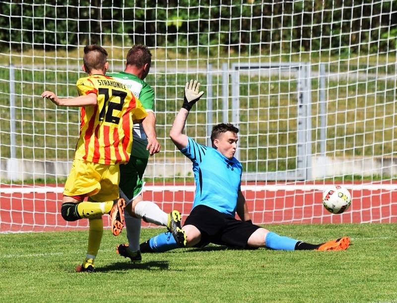 Fotbalová I.B třída: Junior Strakonice B - Střelské Hoštice 2:0 (1:0).