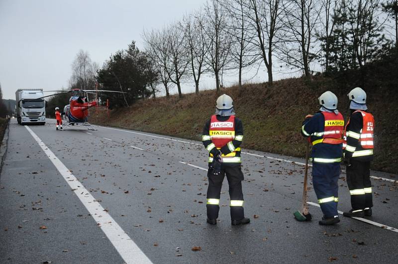 Dopravní nehoda u odbočky na Jinín