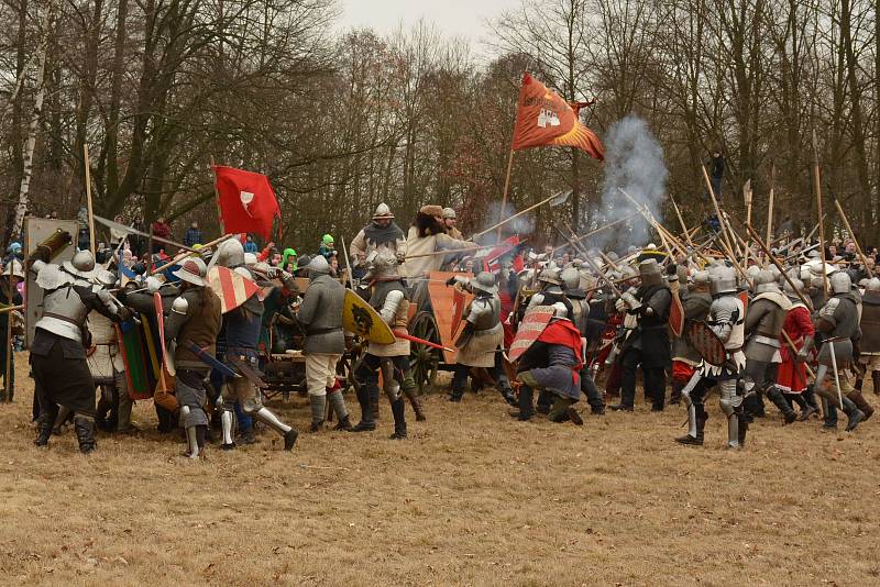 Akce se zúčastnilo 150 bojovníků, osm koní a tři a půl tisíce diváků.