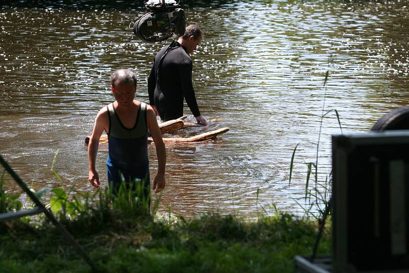 Natáčení filmu Nabarvené ptáče v roce 2017.