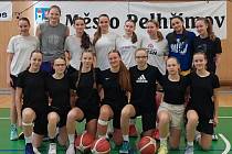 Nadregionální výběr basketbalistek U14.