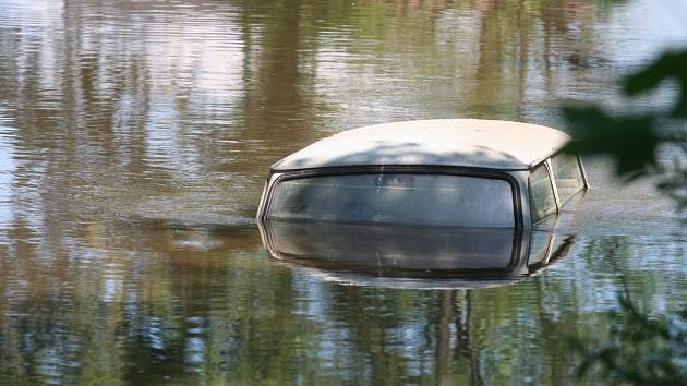 Utopený trabant v Mutěnicích