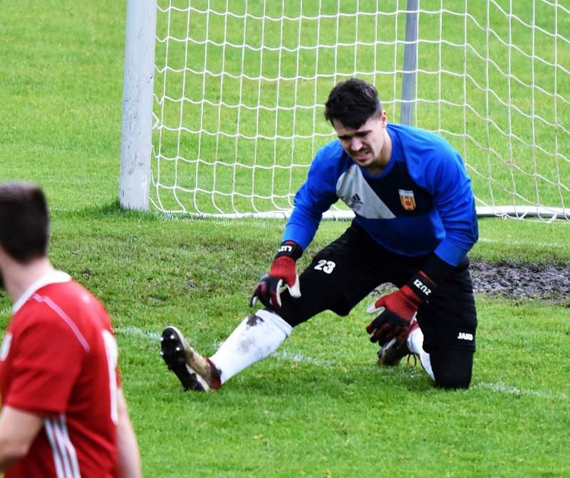 Fotbalový KP: Junior Straonice - Trhové Sviny 6:1 (4:1).