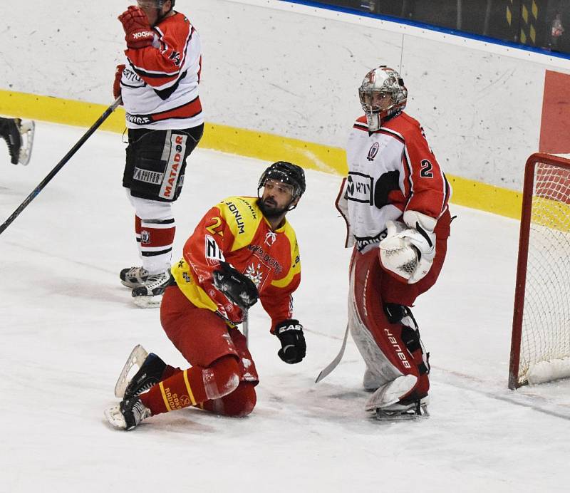 V derby se nakonec radovaly Strakonice.