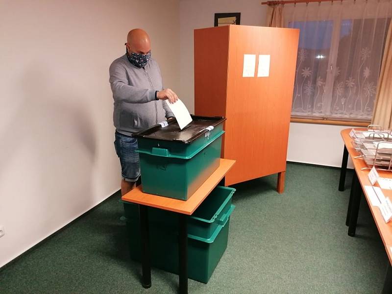 Volby v Ražicích na Písecku.