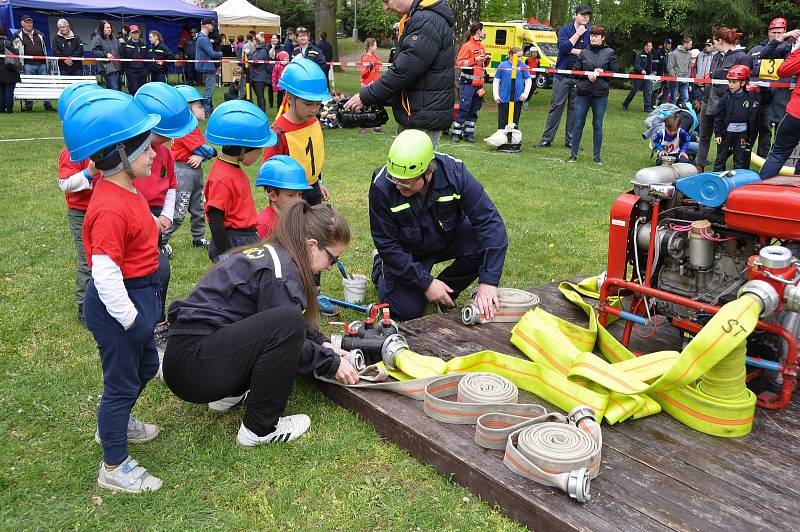 Na Křemelce ve Strakonicích se v sobotu 4. května uskutečnil již dvanáctý ročník soutěže kolektivů mladých hasičů Otavský Plamínek.