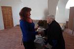 V sobotu 6. 10. odvolila v Malé galerii ve Volyni nejstarší obyvatelka Volyně Jarmila Trautnerová, která 23.11. oslaví 98 let. Ve Volyni žije od roku 2001. "Volím vždy, beru to jako svoji povinnost," říká.