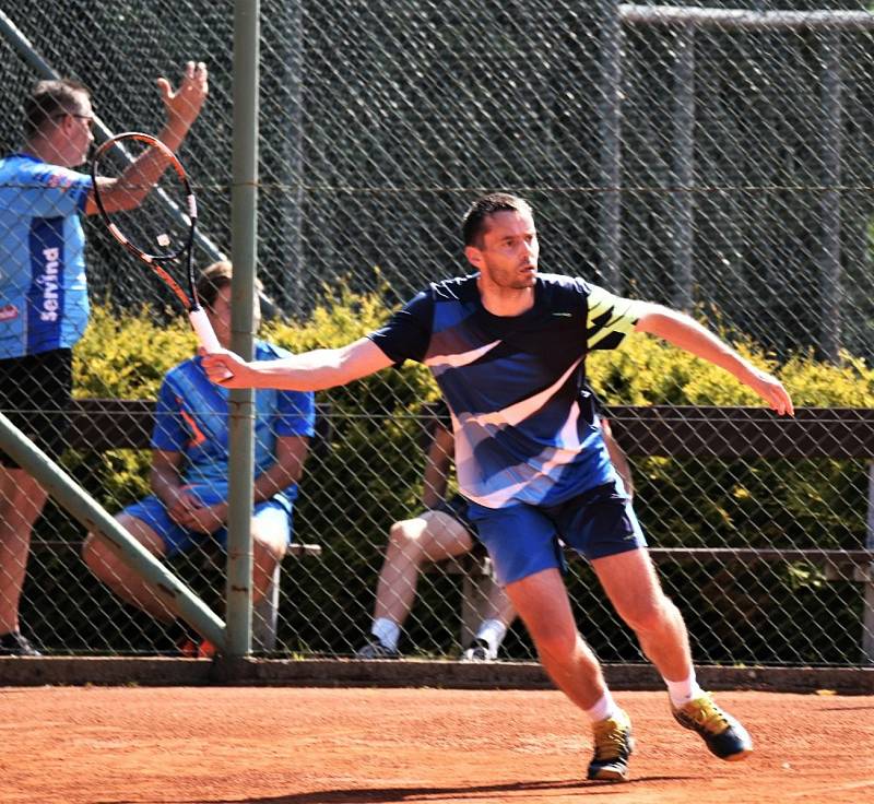 Strakoničtí tenisté udrželi II. ligu družstev i pro další sezonu.
