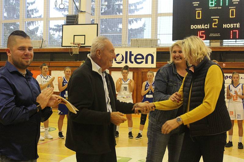 Křest Zlaté knihy strakonického basketbalu.