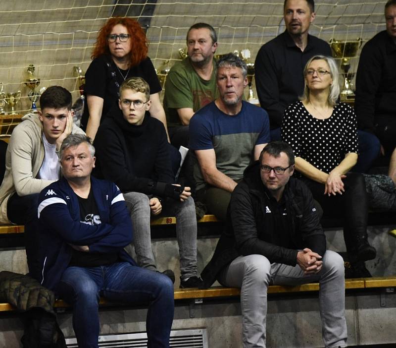 I. liga házenkářů: HBC Strakonice - Dvůr Králové 36:21.