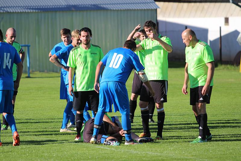 Fotbalový OP Strakonicka: Malenice - Bavorov 1:3.