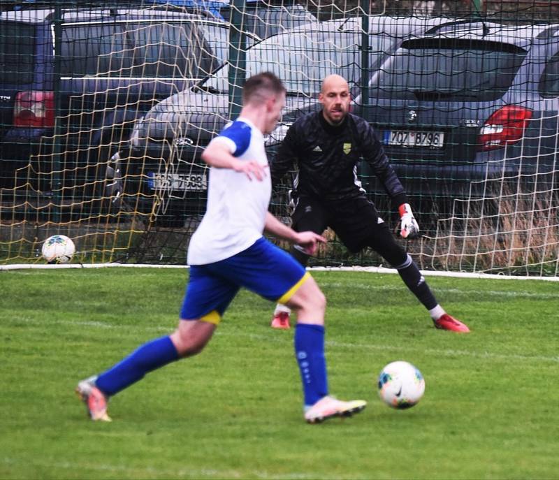 Fotbalový KP: Osek - Junior Strakonice 2:1 (2:0).