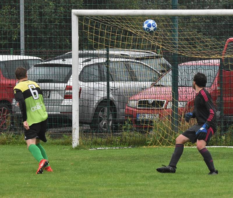 Fotbalová I.B třída: Osek - Čkyně 3:4.