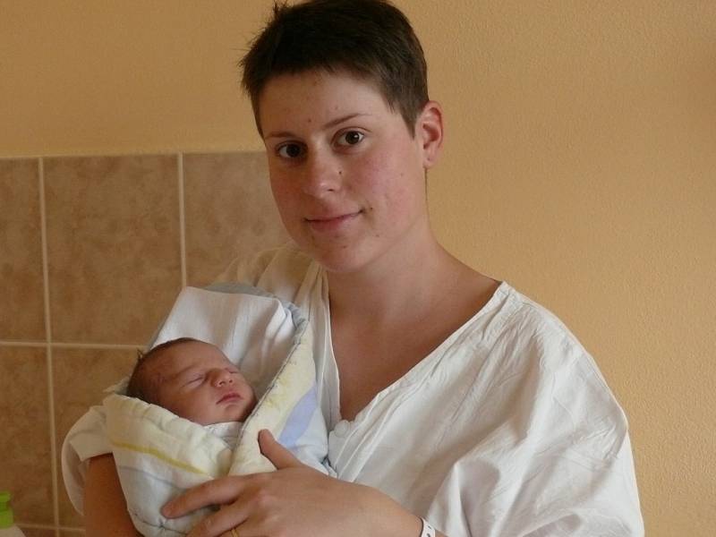 Anna Špatná, Bílsko, 26.6. 2016 v 8.55 hodin, 3120 g. Malá Anna je prvorozená.