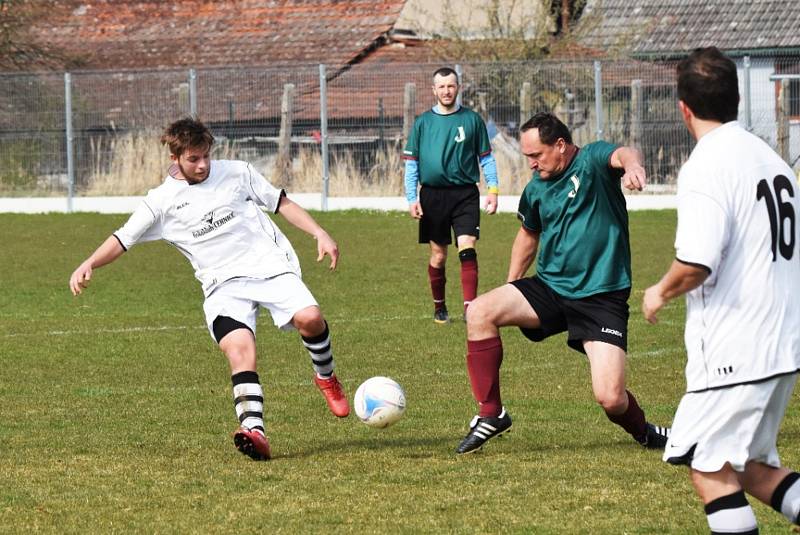 III. třída Strakonicka:Cehnice B - Štěkeň B 2:5.