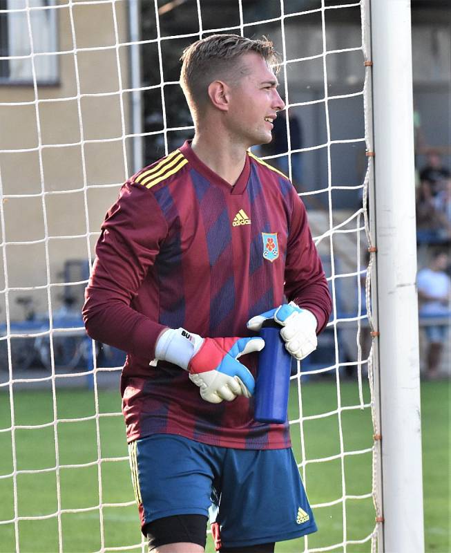 Fotbalový krajský přebor: Junior Strakonice - Třeboň 2:1.