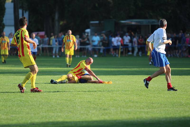 Z utkání Strakonice ČFL - Internacionálové 4:5 (penalty 5:4).