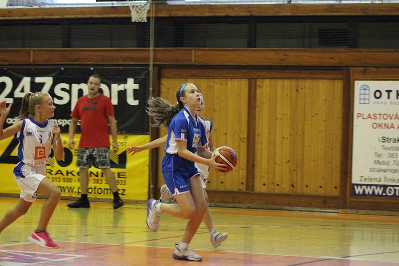 Superfinále zakončilo ročník Školské ligy v basketbale.