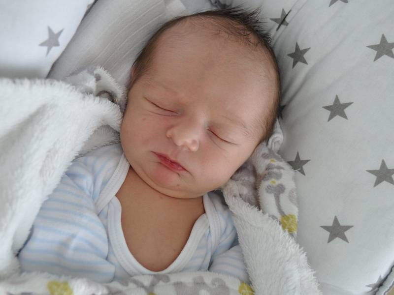 Dominik Nedvěd, Strakonice, 4.7. 2017 v 15.35 hodin, 3450 g. Malý Dominik je prvorozený.   